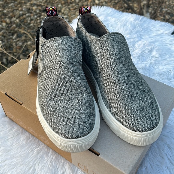Hey Dude Shoes Hey Dude Womens Peyton Linen Grey Black Slip On Shoe